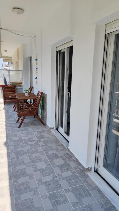 Sea Pleasure Apartment II Переа Экстерьер фото